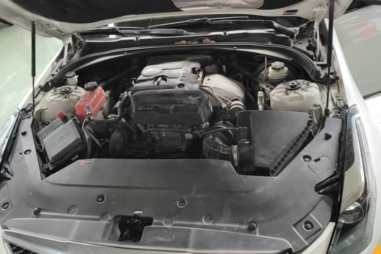 Used Cadillac ATS-L 2017 28T Fashion Edition Engine Bay