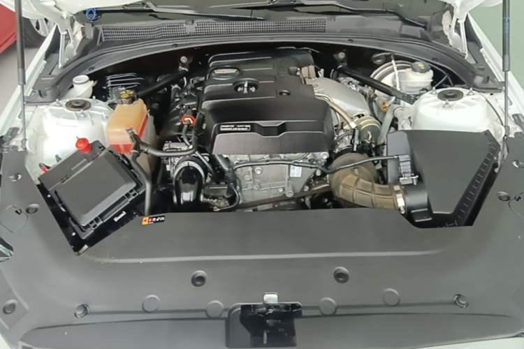 Used Cadillac ATS-L 2017 28T Tech Edition Engine Bay