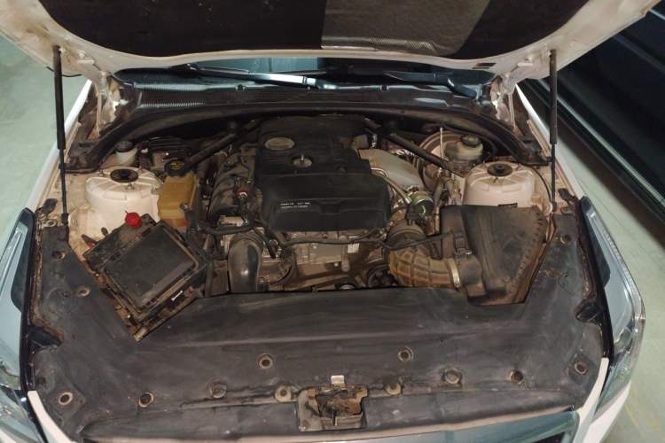 Used Cadillac ATS-L 2017 28T Fashion Edition Engine Bay