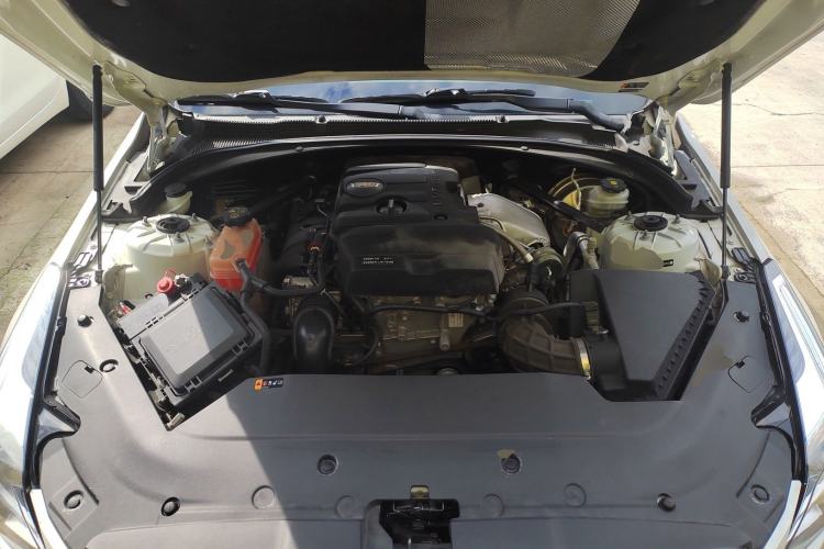 Used Cadillac ATS-L 2017 28T Tech Edition Engine Bay