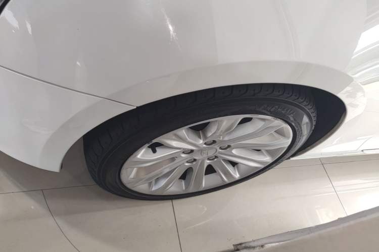 Used Cadillac ATS-L 2017 28T Fashion Edition Exterior 4