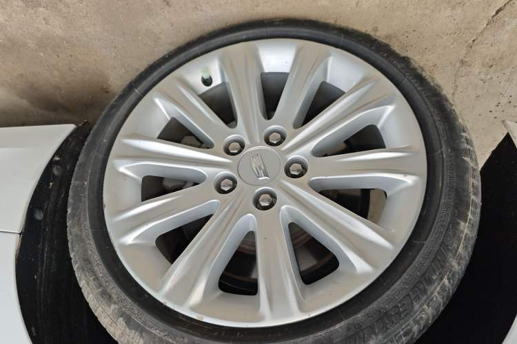 Used Cadillac ATS-L 2017 28T Tech Edition Exterior 4