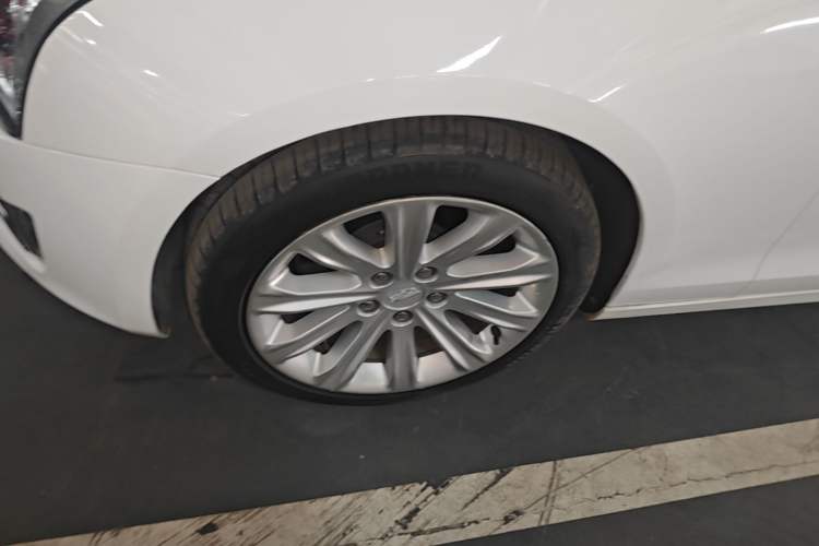Used Cadillac ATS-L 2017 28T Tech Edition Exterior 4
