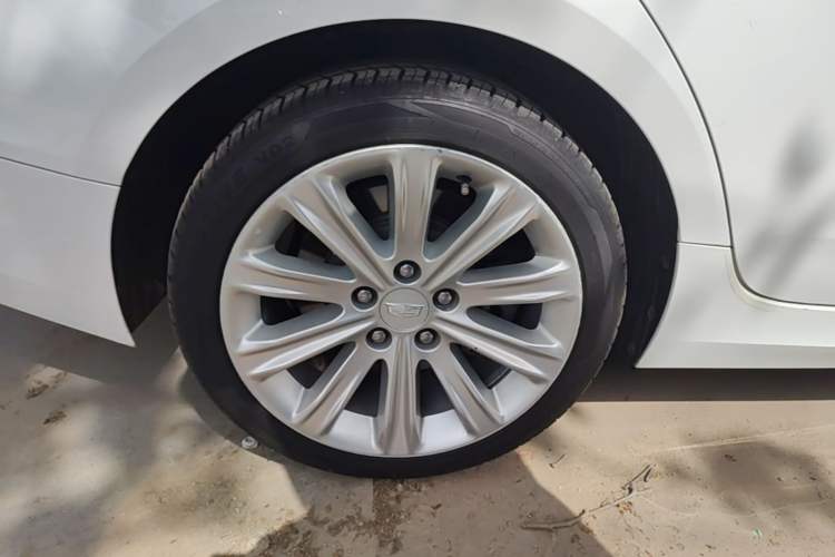 Used Cadillac ATS-L 2017 28T Tech Edition Exterior 5
