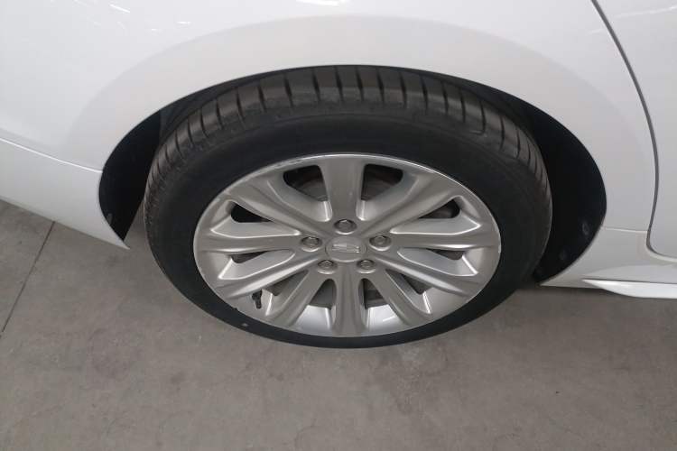 Used Cadillac ATS-L 2017 28T Tech Edition Exterior 5