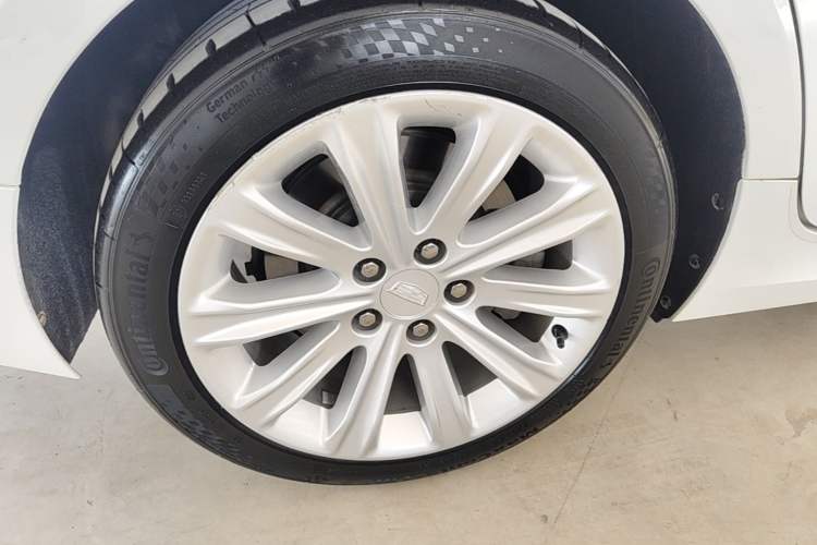 Used Cadillac ATS-L 2017 28T Tech Edition Exterior 5