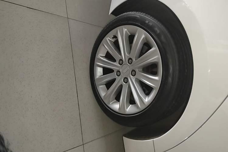 Used Cadillac ATS-L 2017 28T Fashion Edition Exterior 5