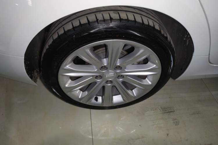 Used Cadillac ATS-L 2017 28T Tech Edition Exterior 5