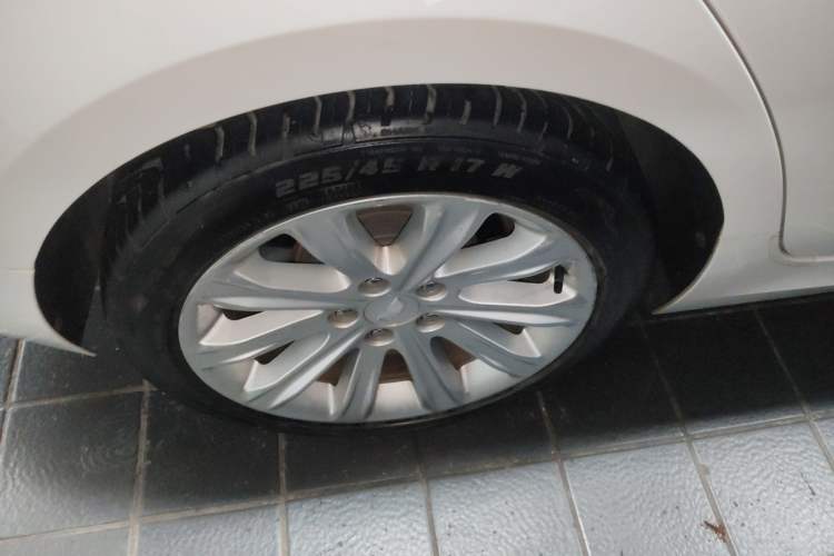 Used Cadillac ATS-L 2017 28T Fashion Edition Exterior 5