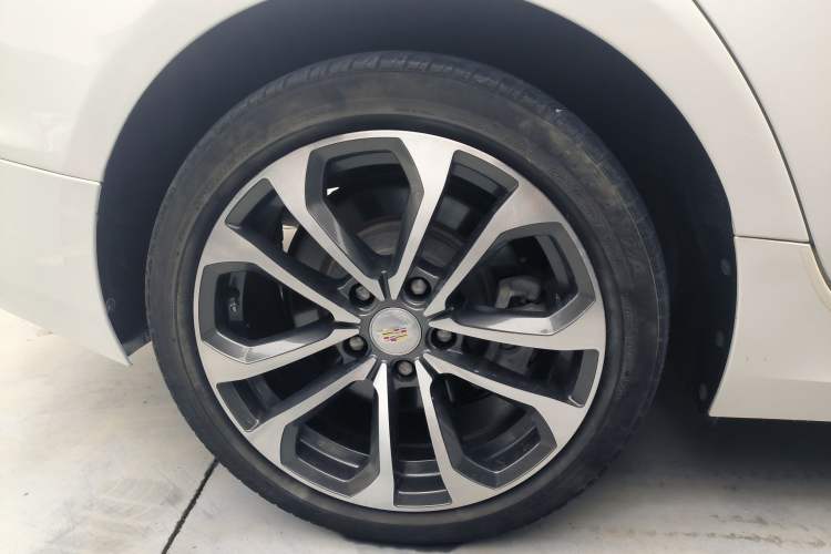 Used Cadillac ATS-L 2017 28T Tech Edition Exterior 8