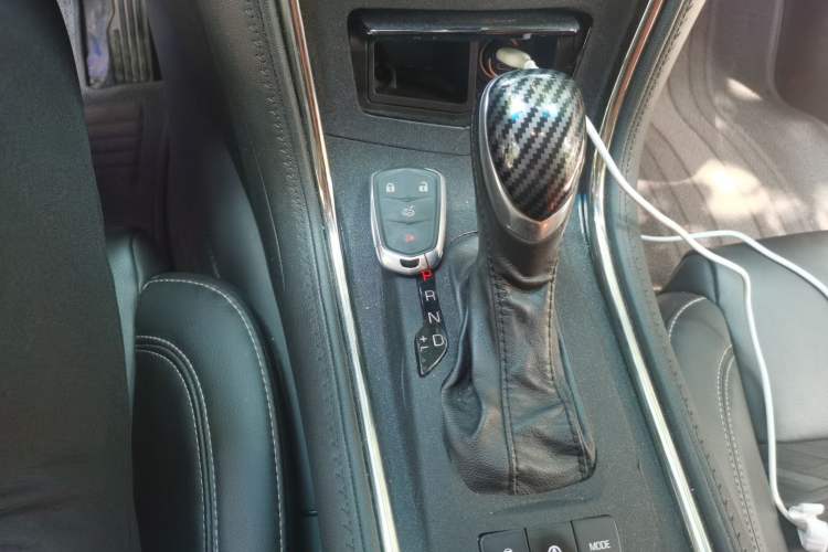 Used Cadillac ATS-L 2017 28T Tech Edition Gear Lever