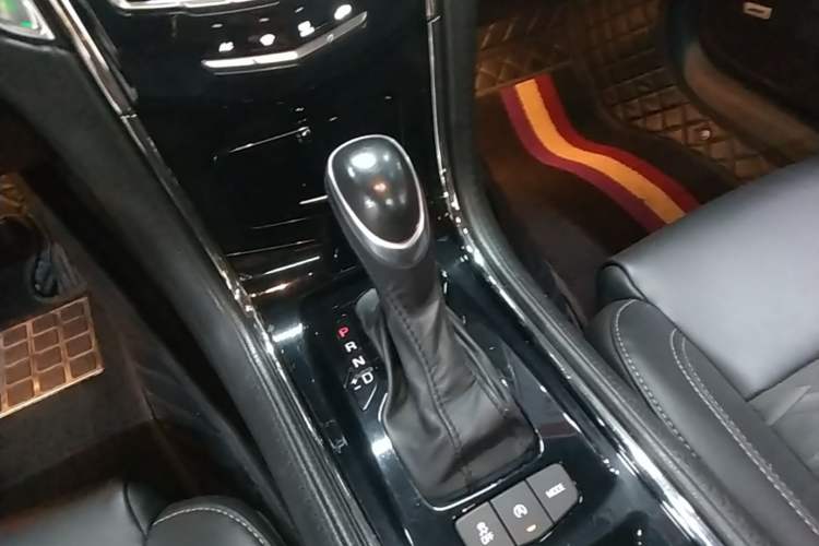Used Cadillac ATS-L 2017 28T Tech Edition Gear Lever