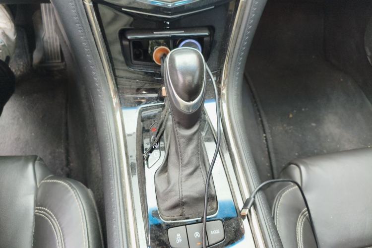 Used Cadillac ATS-L 2017 28T Fashion Edition Gear Lever