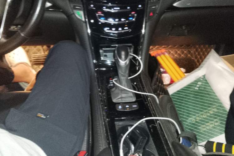 Used Cadillac ATS-L 2017 28T Fashion Edition Gear Lever