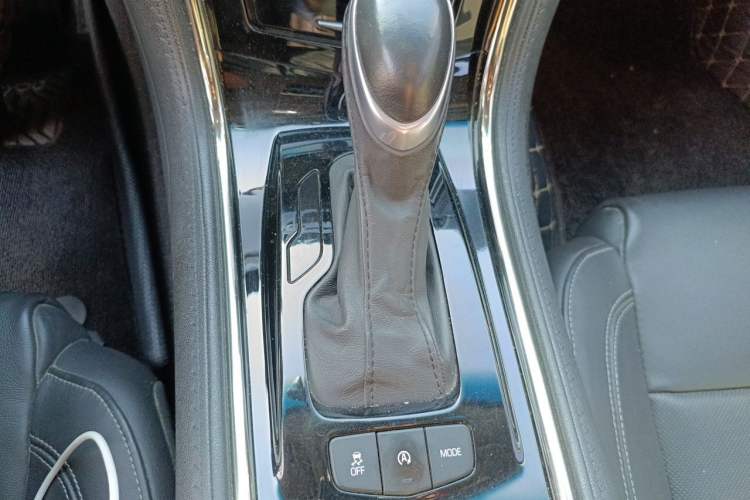 Used Cadillac ATS-L 2017 28T Fashion Edition Gear Lever