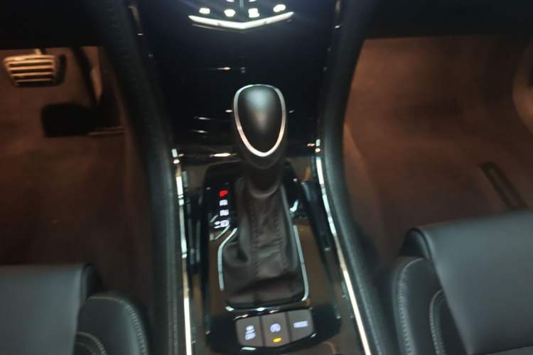 Used Cadillac ATS-L 2017 28T Tech Edition Gear Lever