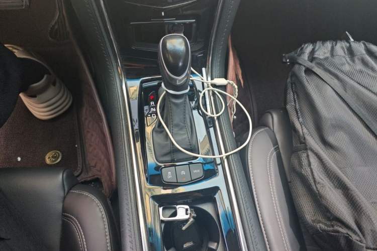 Used Cadillac ATS-L 2017 28T Tech Edition Gear Lever