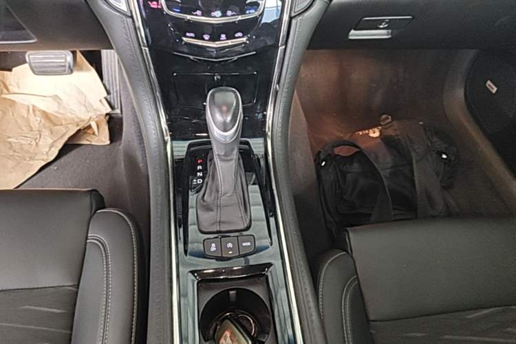Used Cadillac ATS-L 2017 28T Tech Edition Gear Lever