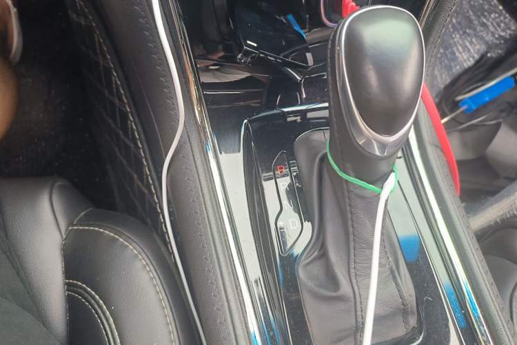Used Cadillac ATS-L 2017 28T Tech Edition Gear Lever
