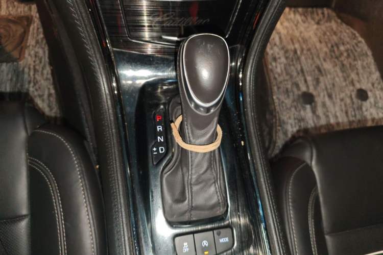 Used Cadillac ATS-L 2017 28T Fashion Edition Gear Lever