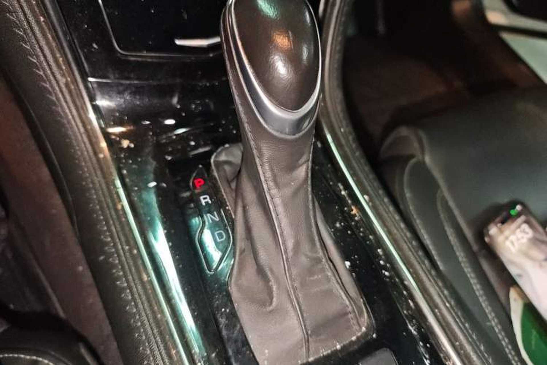 Used Cadillac ATS-L 2017 28T Fashion Edition Gear Lever