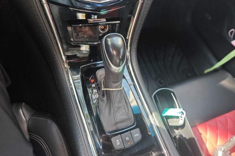 Used Cadillac ATS-L 2017 28T Fashion Edition Gear Lever