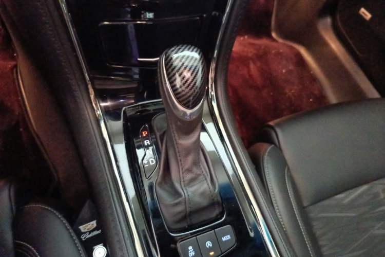 Used Cadillac ATS-L 2017 28T Tech Edition Gear Lever