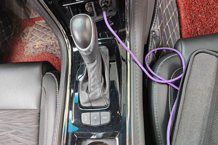 Used Cadillac ATS-L 2017 28T Tech Edition Gear Lever