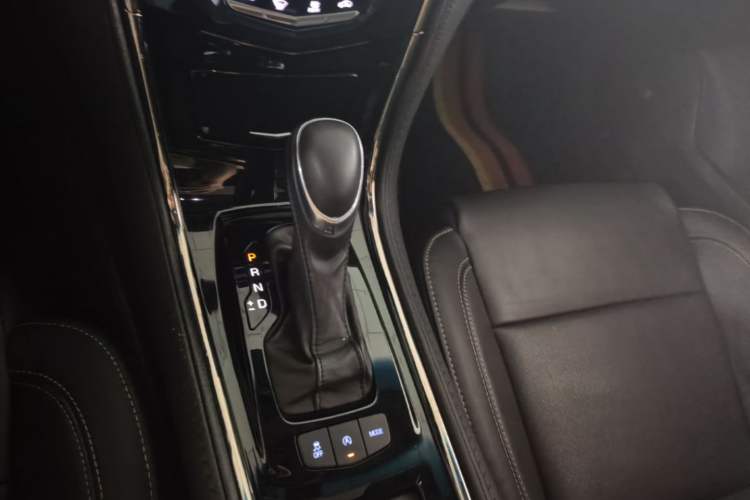 Used Cadillac ATS-L 2017 28T Fashion Edition Gear Lever