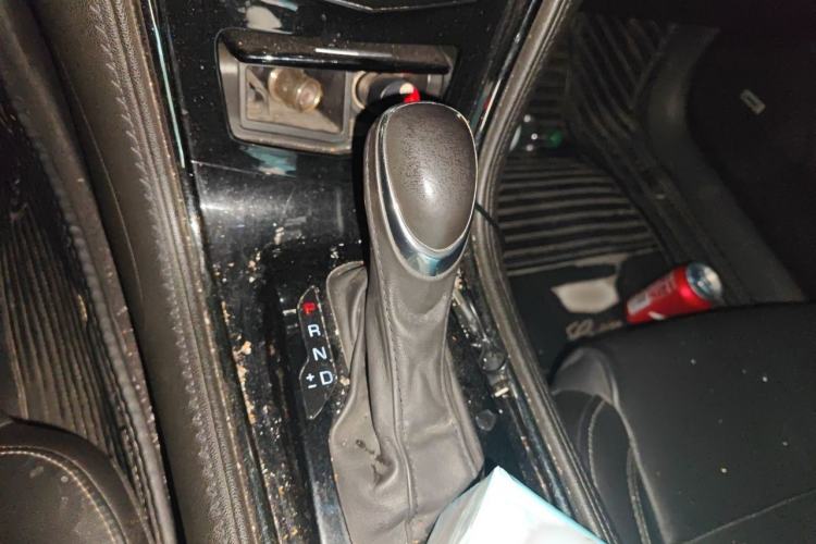Used Cadillac ATS-L 2017 28T Fashion Edition Gear Lever