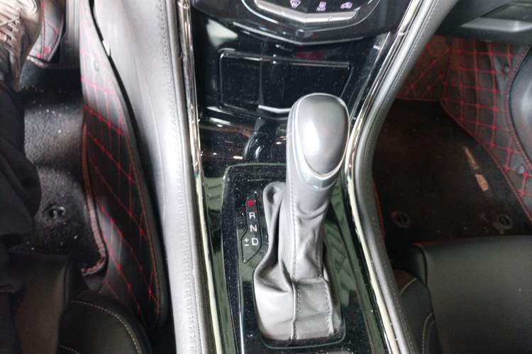 Used Cadillac ATS-L 2017 28T Tech Edition Gear Lever