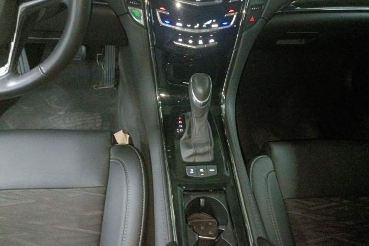 Used Cadillac ATS-L 2017 28T Tech Edition Gear Lever