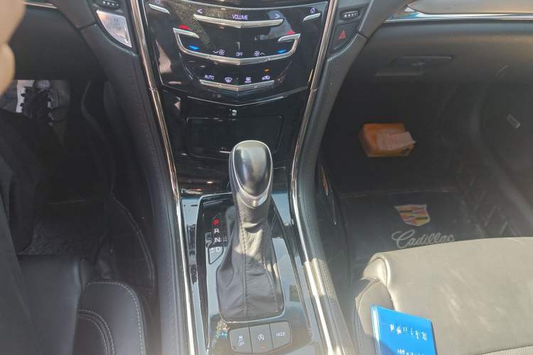 Used Cadillac ATS-L 2017 28T Fashion Edition Gear Lever