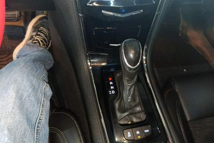 Used Cadillac ATS-L 2017 28T Tech Edition Gear Lever