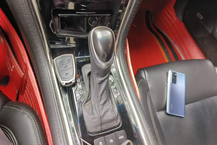 Used Cadillac ATS-L 2017 28T Tech Edition Gear Lever