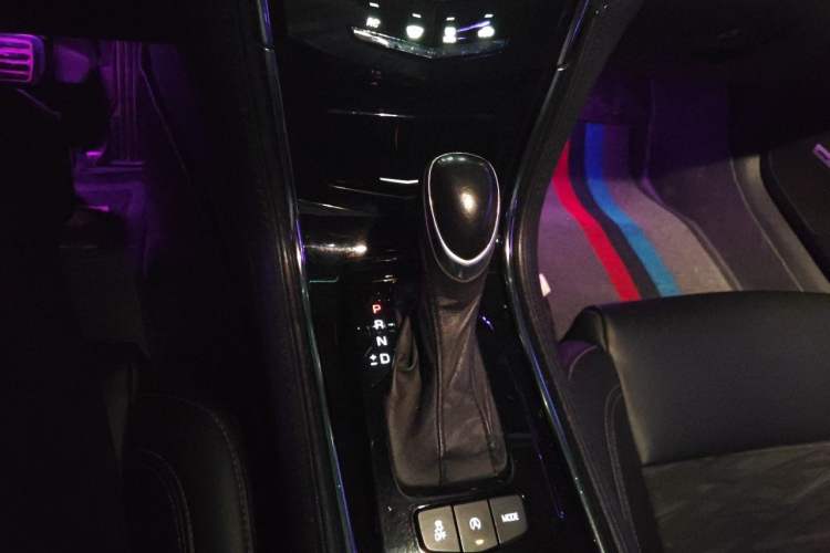 Used Cadillac ATS-L 2017 28T Tech Edition Gear Lever