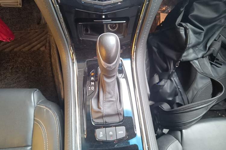 Used Cadillac ATS-L 2017 28T Fashion Edition Gear Lever