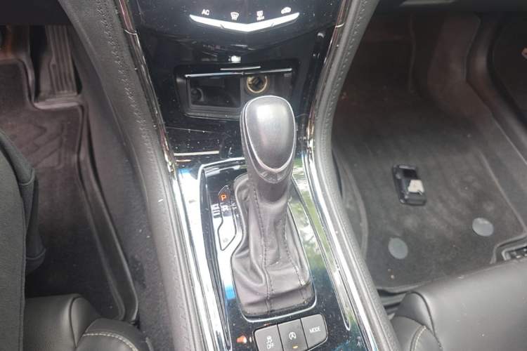 Used Cadillac ATS-L 2017 28T Tech Edition Gear Lever