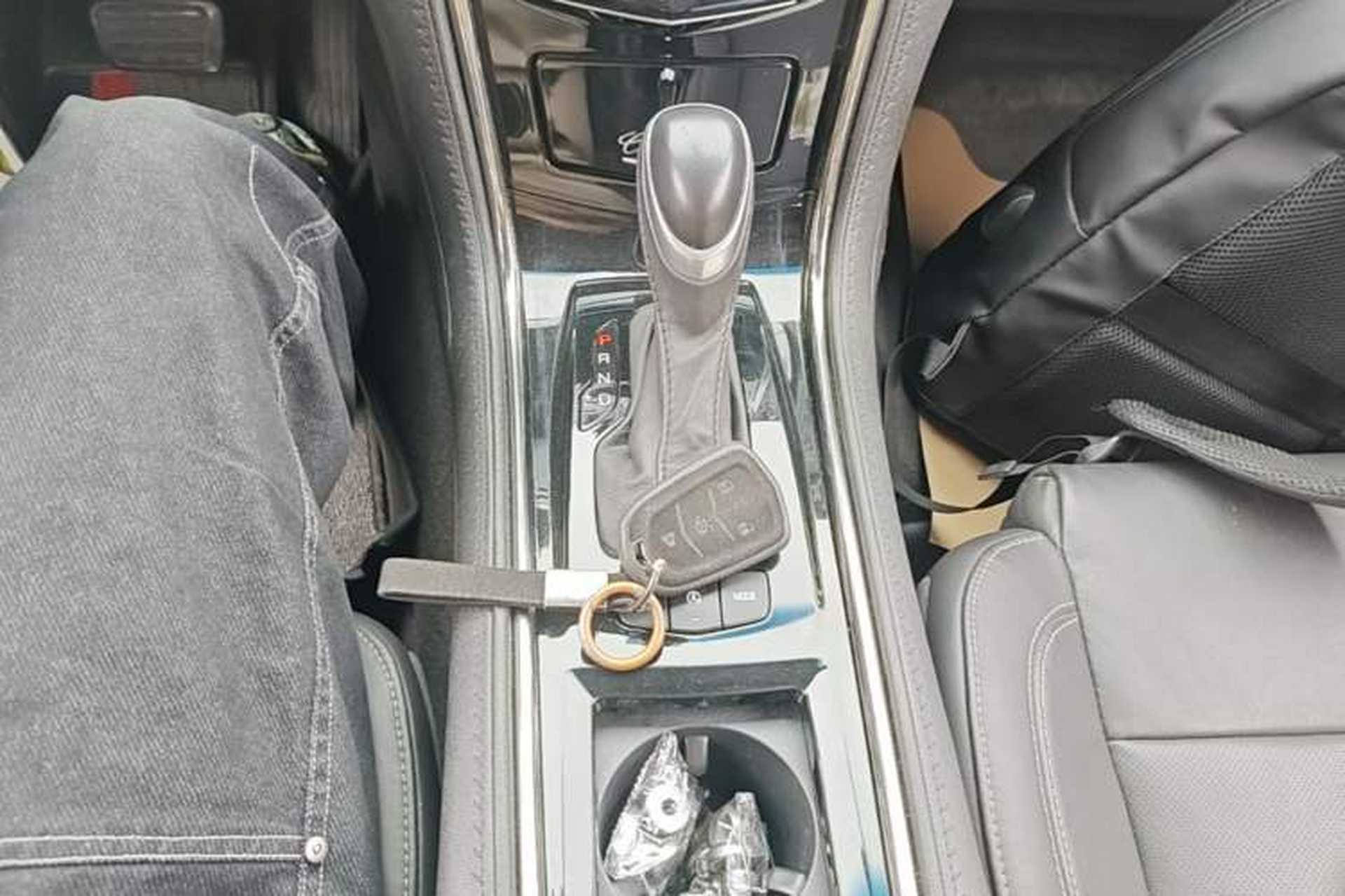 Used Cadillac ATS-L 2017 28T Fashion Edition Gear Lever