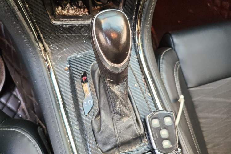 Used Cadillac ATS-L 2017 28T Tech Edition Gear Lever