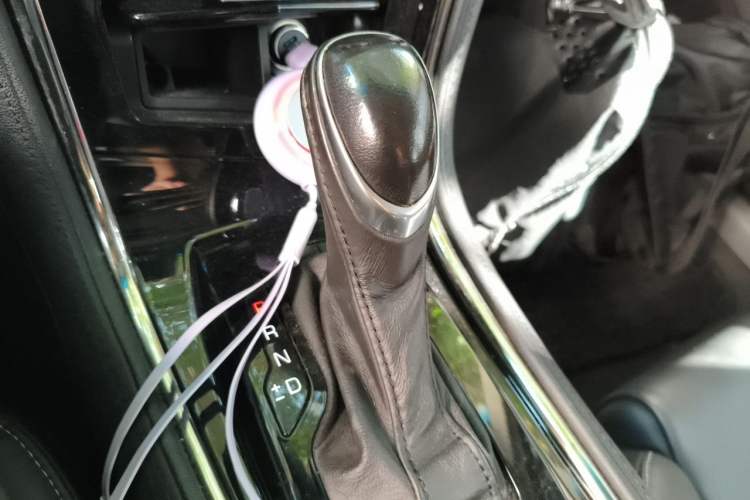 Used Cadillac ATS-L 2017 28T Tech Edition Gear Lever