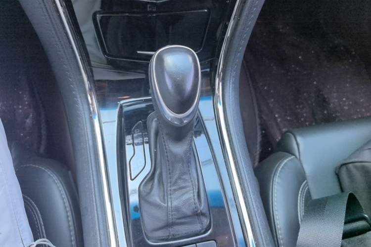 Used Cadillac ATS-L 2017 28T Tech Edition Gear Lever
