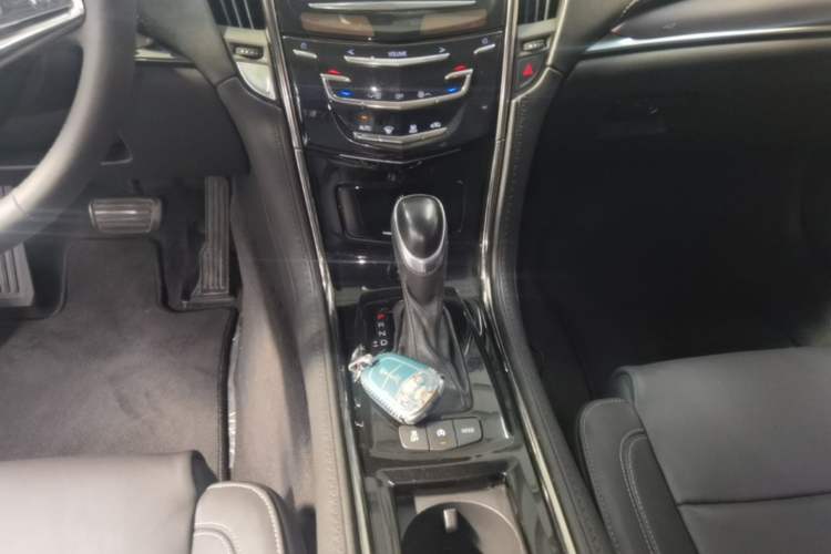 Used Cadillac ATS-L 2017 28T Fashion Edition Gear Lever