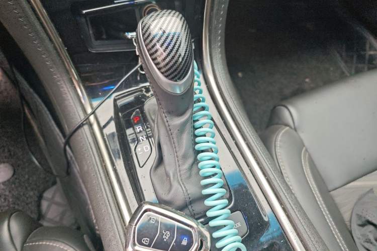 Used Cadillac ATS-L 2017 28T Tech Edition Gear Lever
