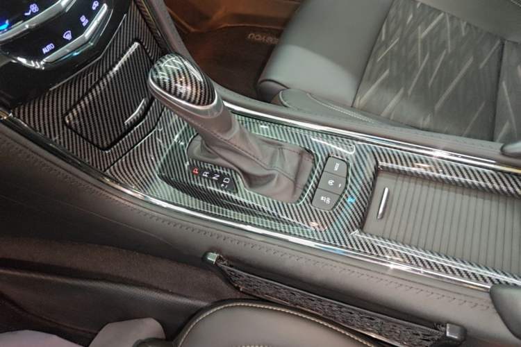 Used Cadillac ATS-L 2017 28T Tech Edition Gear Lever