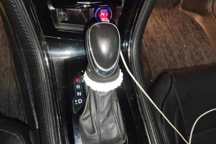 Used Cadillac ATS-L 2017 28T Tech Edition Gear Lever