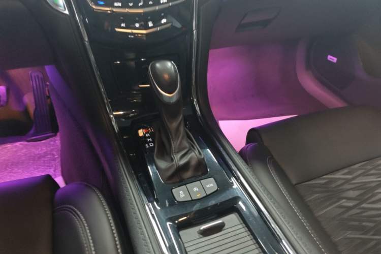Used Cadillac ATS-L 2017 28T Tech Edition Gear Lever