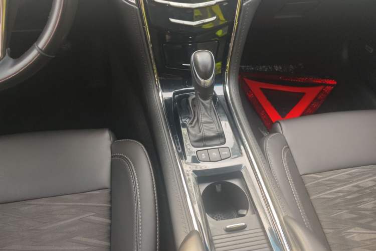 Used Cadillac ATS-L 2017 28T Tech Edition Gear Lever