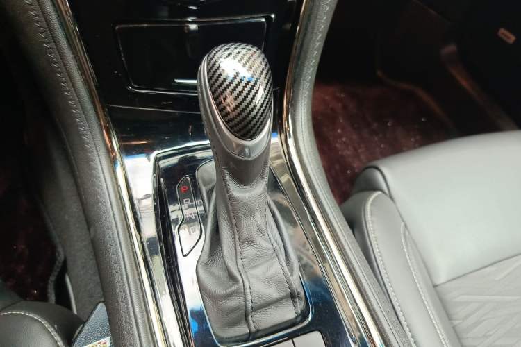 Used Cadillac ATS-L 2017 28T Tech Edition Gear Lever
