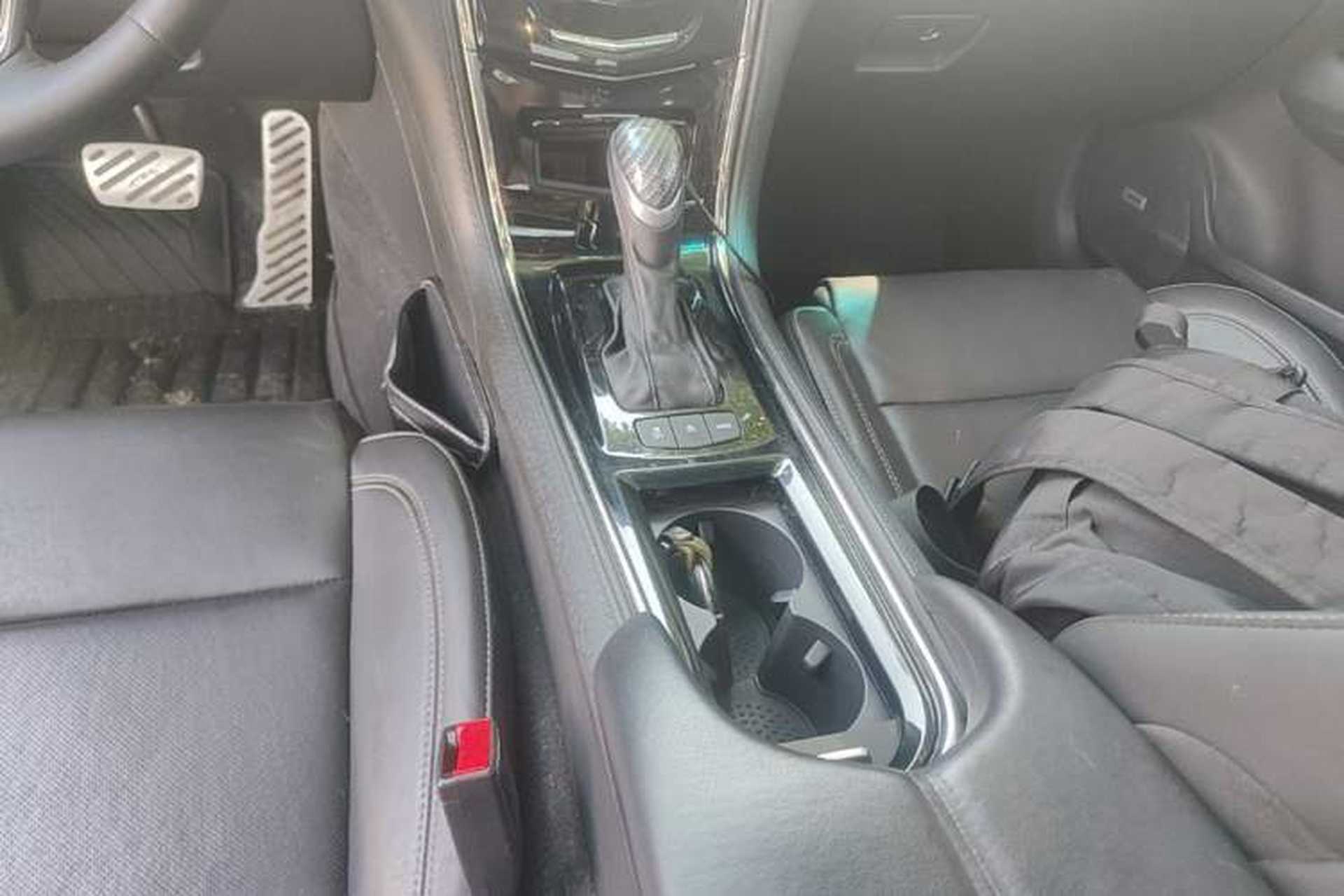 Used Cadillac ATS-L 2017 28T Fashion Edition Gear Lever